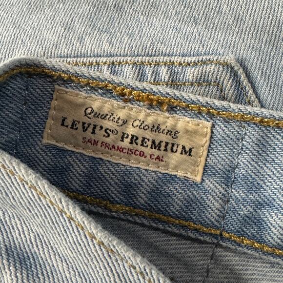 Levi’s 501 SZ W26 Jean Shorts Button-Fly Distressed Light Wash Frayed Hems Blue - Picture 6 of 11